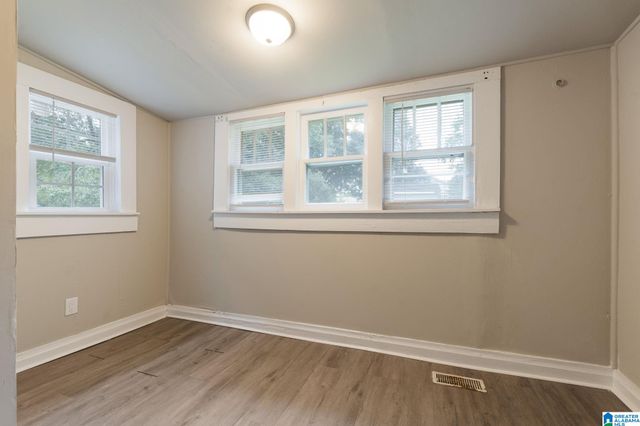 115 2ND STREET NW, Graysville, AL 35073