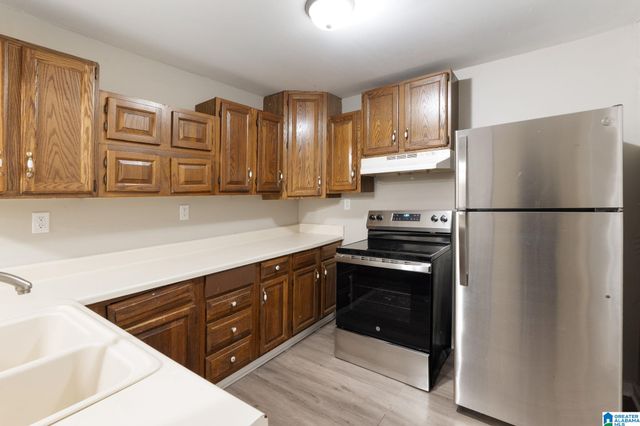 115 2ND STREET NW, Graysville, AL 35073