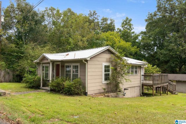 115 2ND STREET NW, Graysville, AL 35073