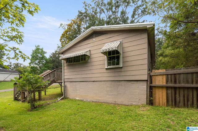 115 2ND STREET NW, Graysville, AL 35073