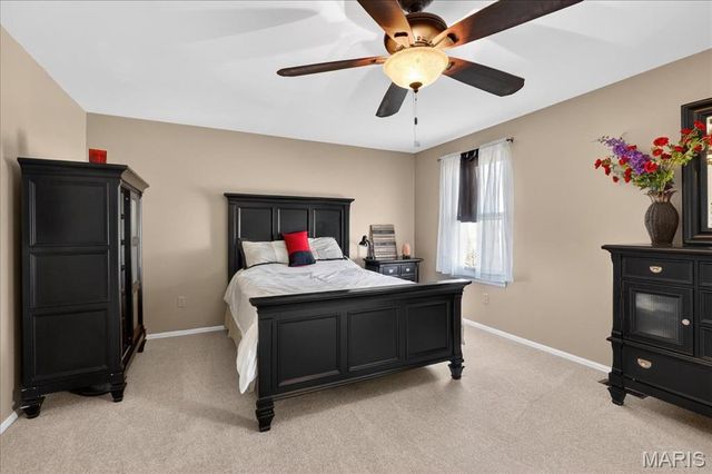 11934 Autumn Lakes Drive, Maryland Heights, MO 63043