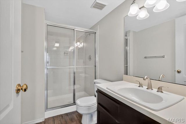 11934 Autumn Lakes Drive, Maryland Heights, MO 63043