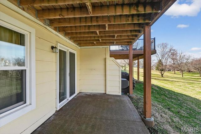 11934 Autumn Lakes Drive, Maryland Heights, MO 63043