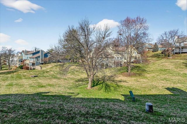 11934 Autumn Lakes Drive, Maryland Heights, MO 63043