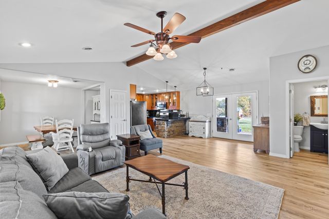 610 Highway B, Mansfield, MO 65704