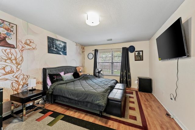 2818 Powell Springs Court, Missouri City, TX 77459