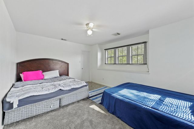 2818 Powell Springs Court, Missouri City, TX 77459