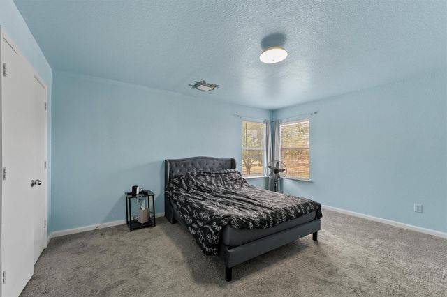 2818 Powell Springs Court, Missouri City, TX 77459