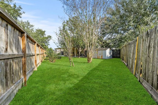 2818 Powell Springs Court, Missouri City, TX 77459