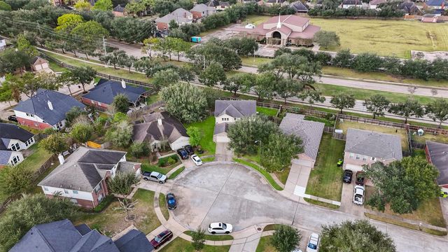 2818 Powell Springs Court, Missouri City, TX 77459