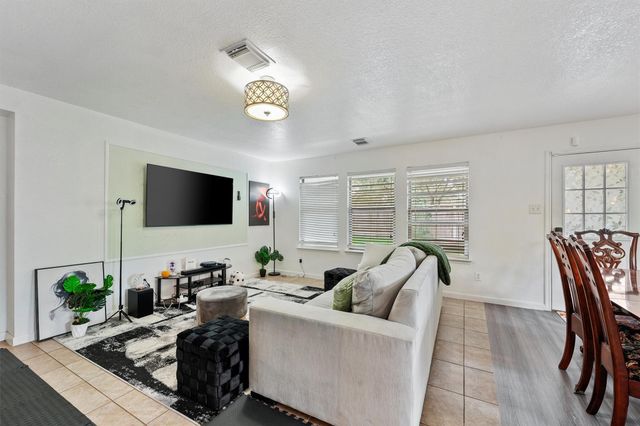 2818 Powell Springs Court, Missouri City, TX 77459