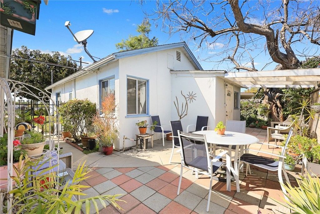 Image 14 of property listing at 6114 N Burton Avenue N, San Gabriel, CA 91775