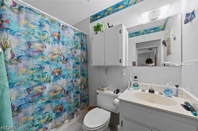 1090 13th ST SW, Naples, FL 34117