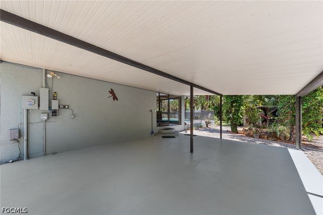 1090 13th ST SW, Naples, FL 34117