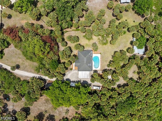 1090 13th ST SW, Naples, FL 34117