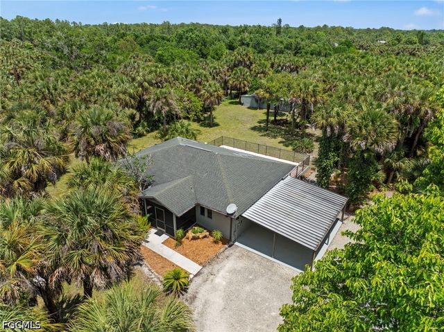 1090 13th ST SW, Naples, FL 34117