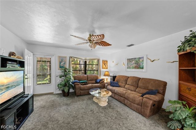 1090 13th ST SW, Naples, FL 34117