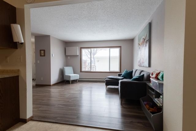 3064 23rd Street S, Fargo, ND 58103