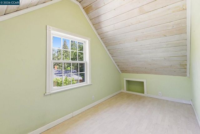 425 Lakewood Cir, Walnut Creek, CA 94598