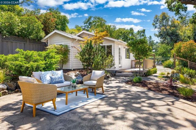 425 Lakewood Cir, Walnut Creek, CA 94598