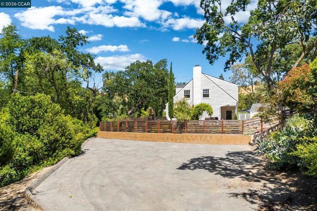 425 Lakewood Cir, Walnut Creek, CA 94598