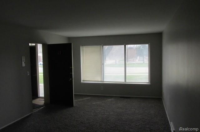 25555 LAHSER Road A-15, Southfield, MI 48033