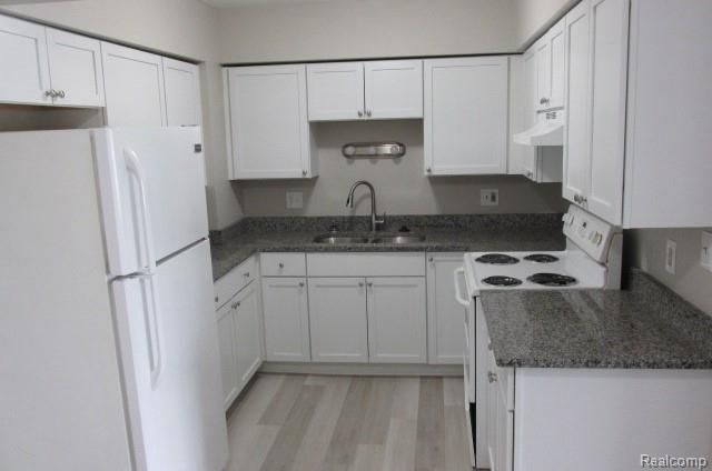 25555 LAHSER Road A-15, Southfield, MI 48033