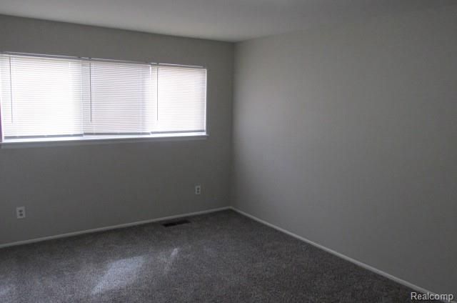 25555 LAHSER Road A-15, Southfield, MI 48033