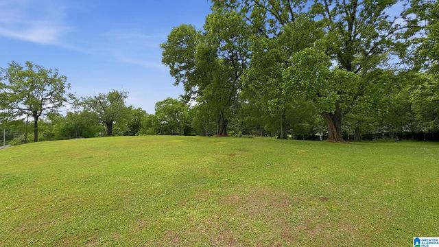 5516 AVENUE G, Lipscomb, AL 35020