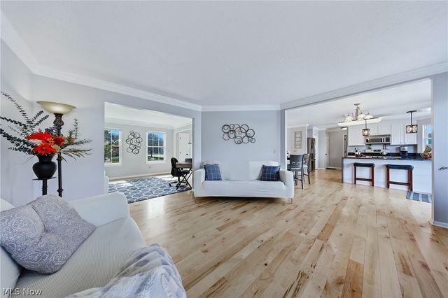 3887 Myrtle Lane, Brunswick, OH 44212