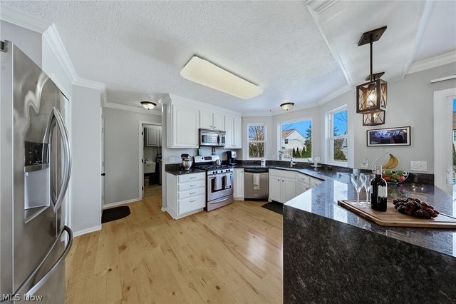 3887 Myrtle Lane, Brunswick, OH 44212