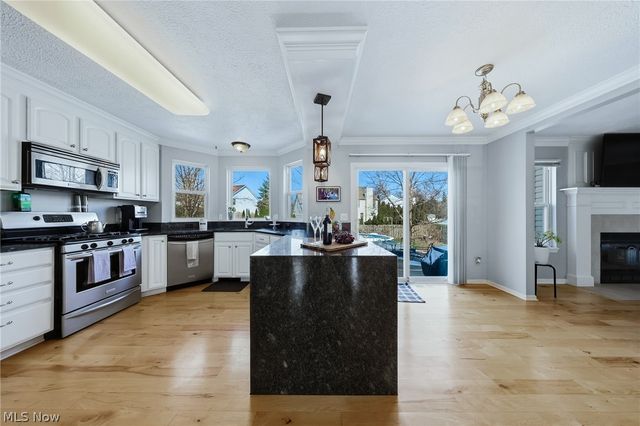 3887 Myrtle Lane, Brunswick, OH 44212