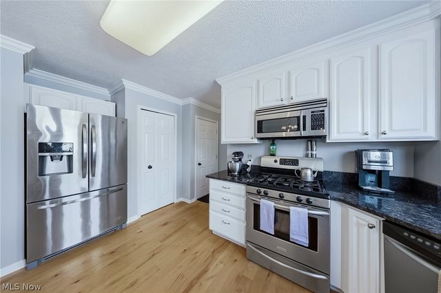 3887 Myrtle Lane, Brunswick, OH 44212