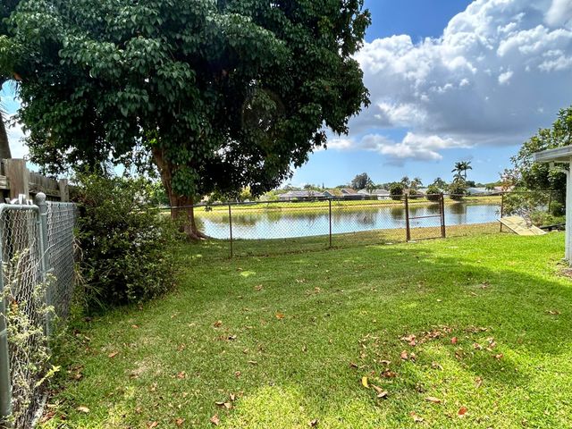 5266 HARWOOD Lane, Lake Worth, FL 33467
