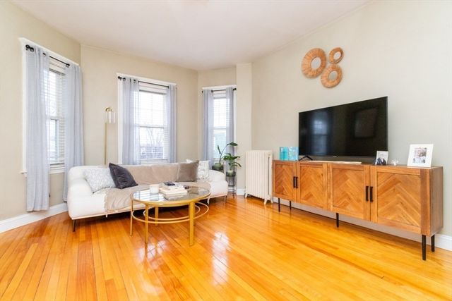 12 Thelma Rd 2, Boston, MA 02122