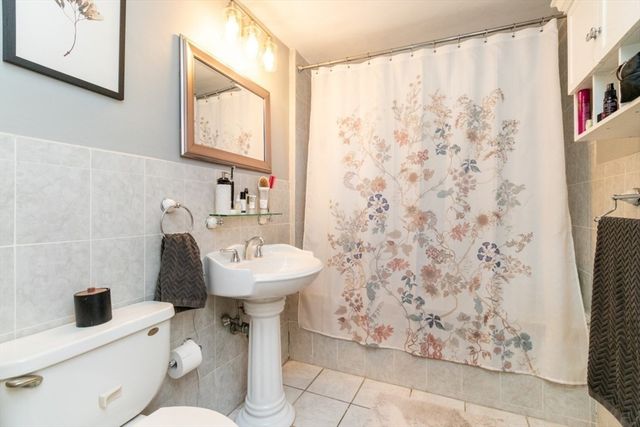 12 Thelma Rd 2, Boston, MA 02122