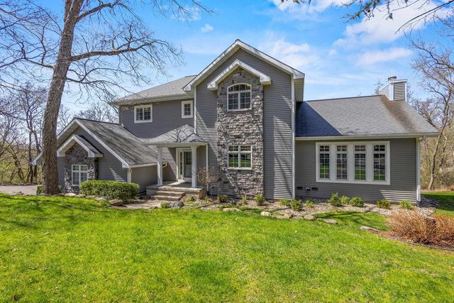 4917 Foxfire Trail, Middleton, WI 53562