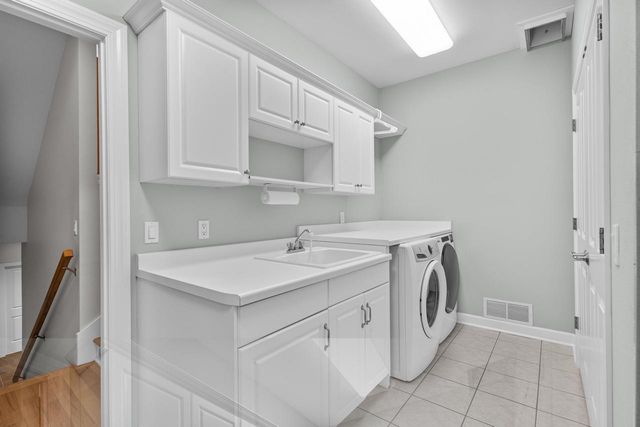 4917 Foxfire Trail, Middleton, WI 53562