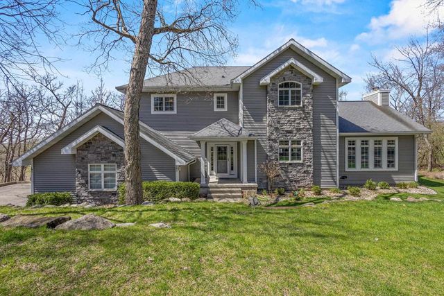 4917 Foxfire Trail, Middleton, WI 53562