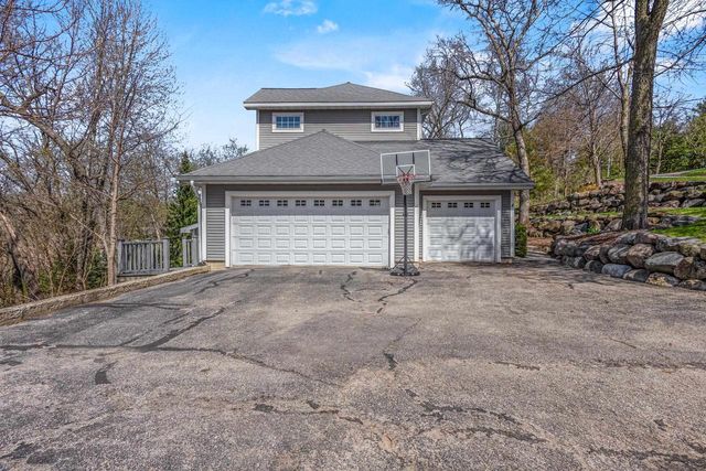 4917 Foxfire Trail, Middleton, WI 53562
