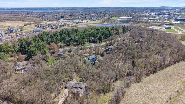 4917 Foxfire Trail, Middleton, WI 53562
