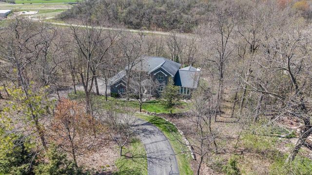4917 Foxfire Trail, Middleton, WI 53562