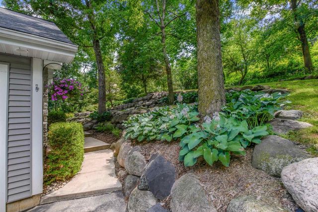 4917 Foxfire Trail, Middleton, WI 53562