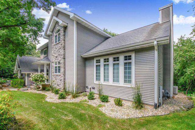 4917 Foxfire Trail, Middleton, WI 53562