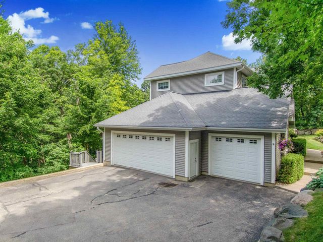 4917 Foxfire Trail, Middleton, WI 53562