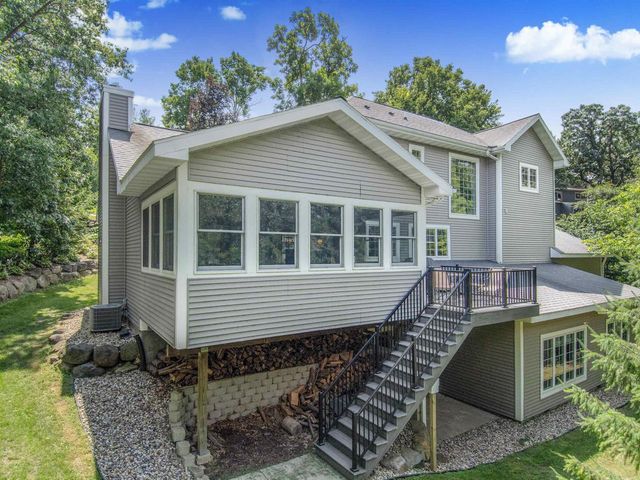 4917 Foxfire Trail, Middleton, WI 53562