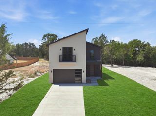 5743 Plum Dale Road, Dallas, TX 75241