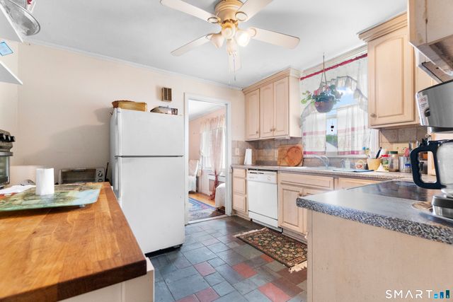 70 Judwin Avenue, New Haven, CT 06515