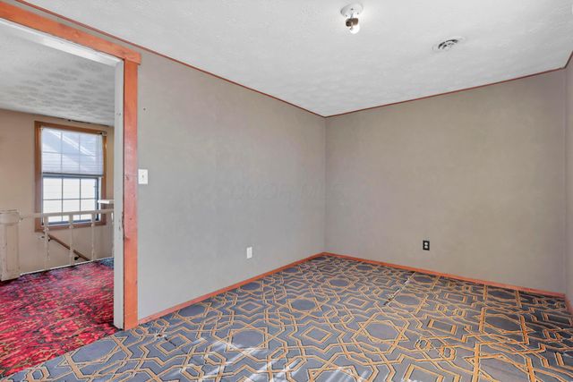 302 Washington Avenue, Lancaster, OH 43130