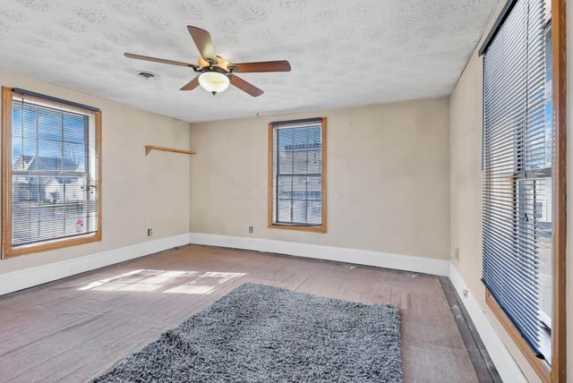 302 Washington Avenue, Lancaster, OH 43130